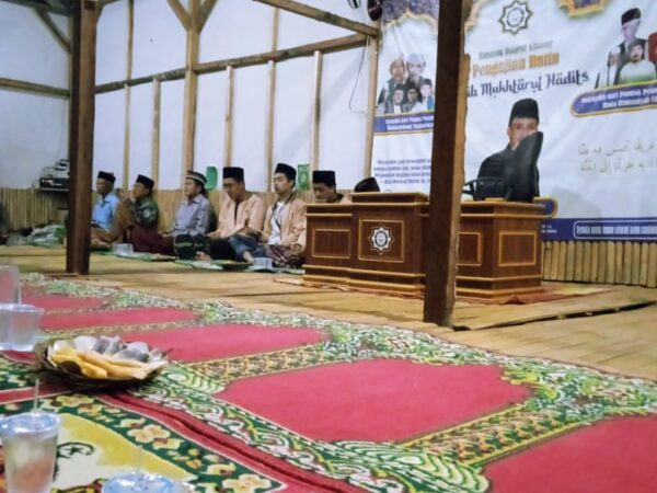 Malam Minggu Berkah Ngaji Bareng Muktarul Hadist